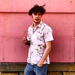 Meet your Posher, Connor